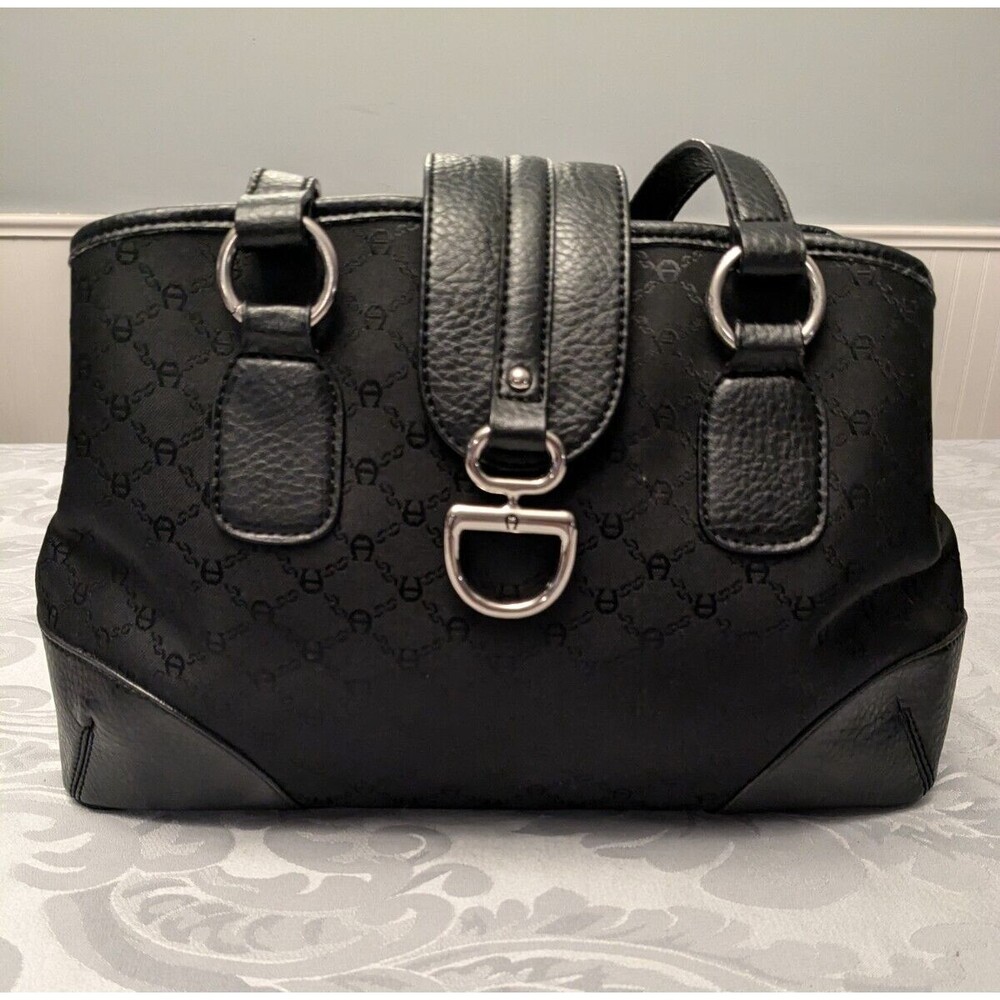 Etienne Aigner Black Signature Logo Handbag EUC Vintage Y2K